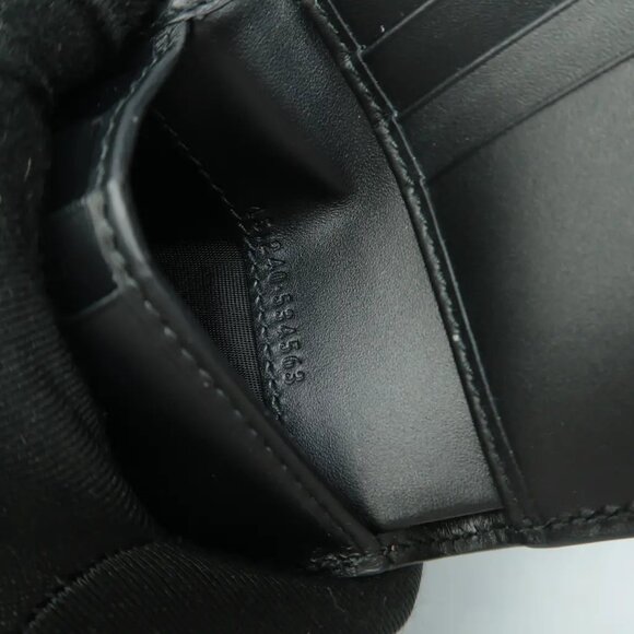 100% Authentic GUCCI Brown Canvas Wallet - Picture 11 of 12